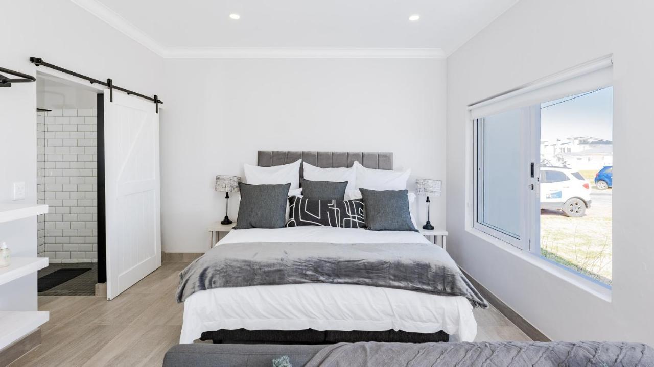 34.4 Degrees South Studio Apartment أقولاس المظهر الخارجي الصورة