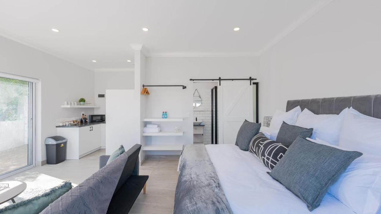 34.4 Degrees South Studio Apartment أقولاس المظهر الخارجي الصورة