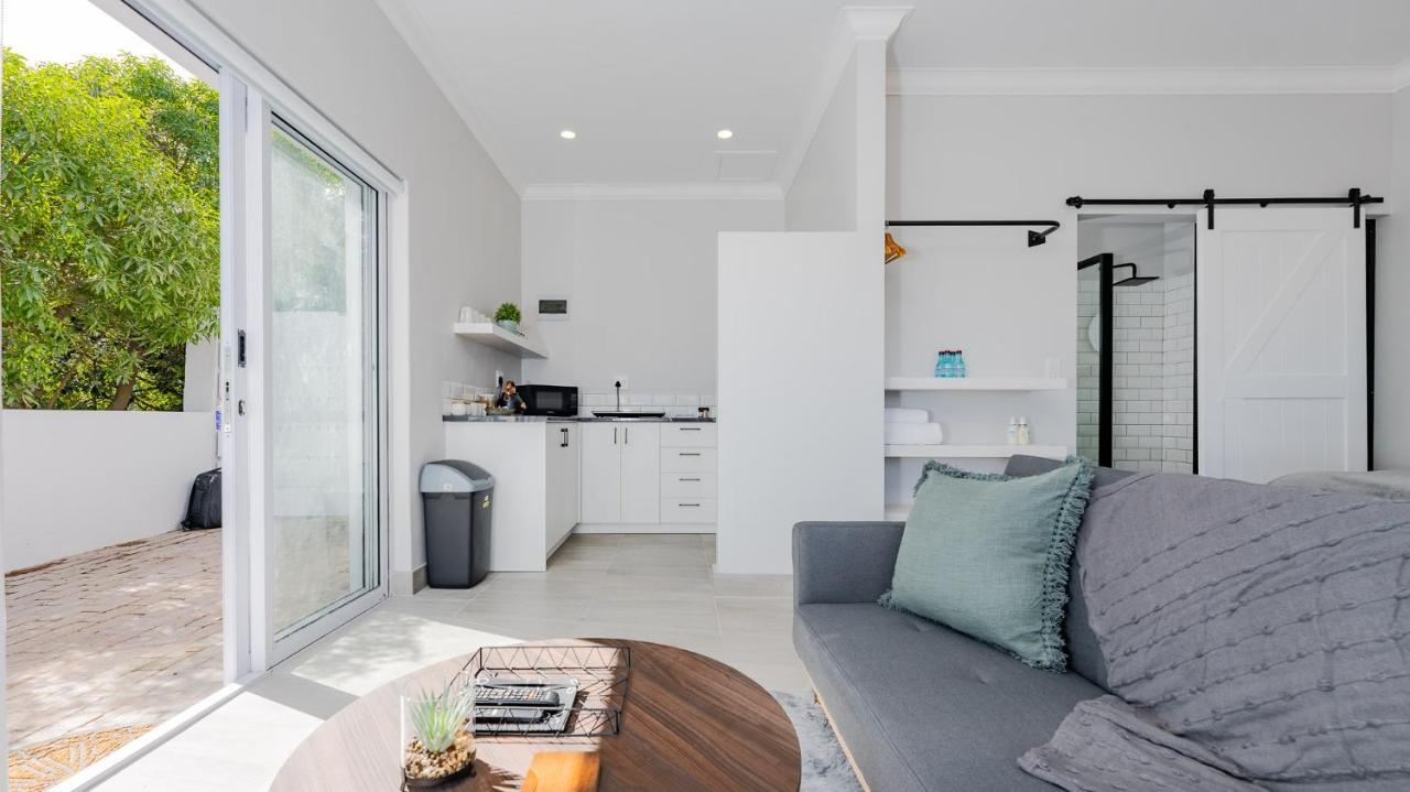34.4 Degrees South Studio Apartment أقولاس المظهر الخارجي الصورة
