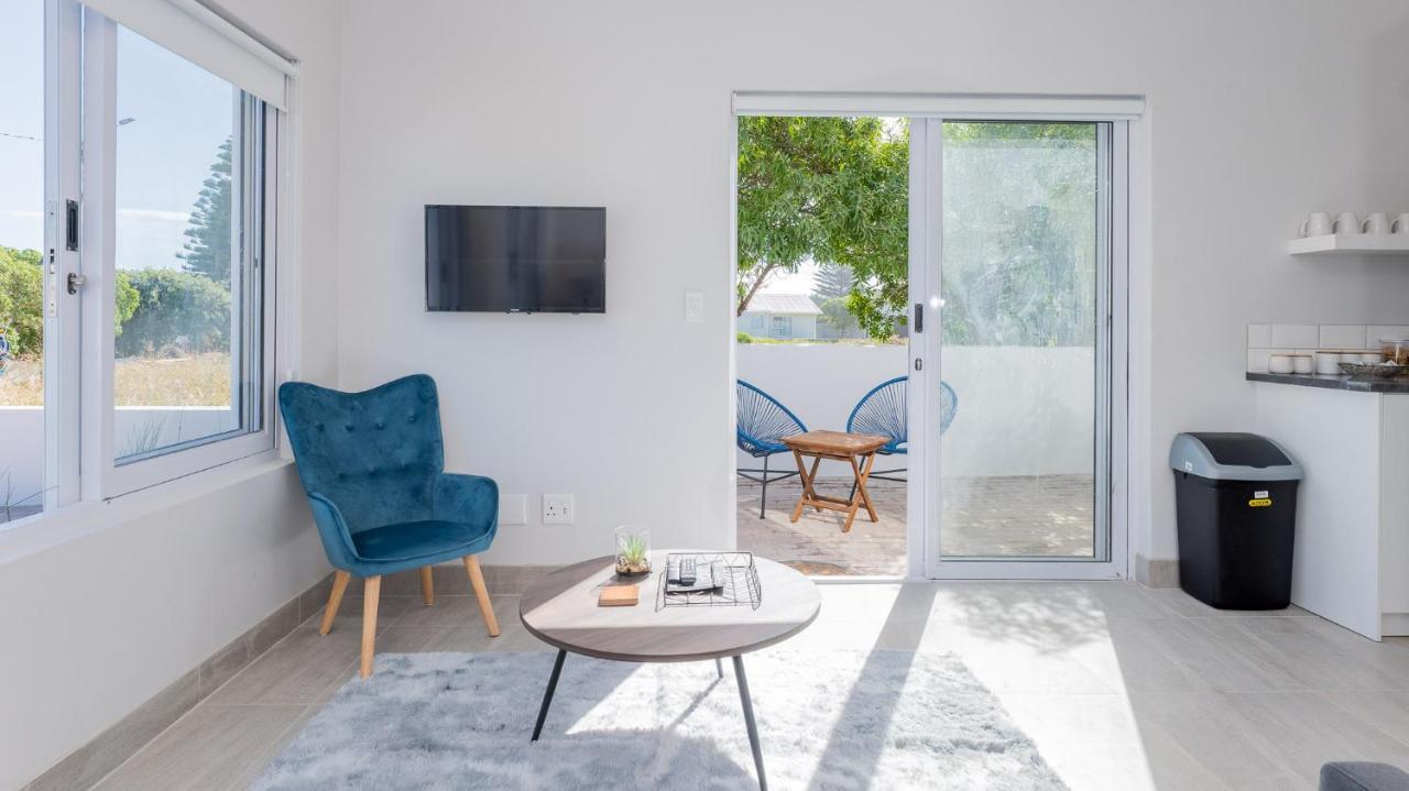 34.4 Degrees South Studio Apartment أقولاس المظهر الخارجي الصورة